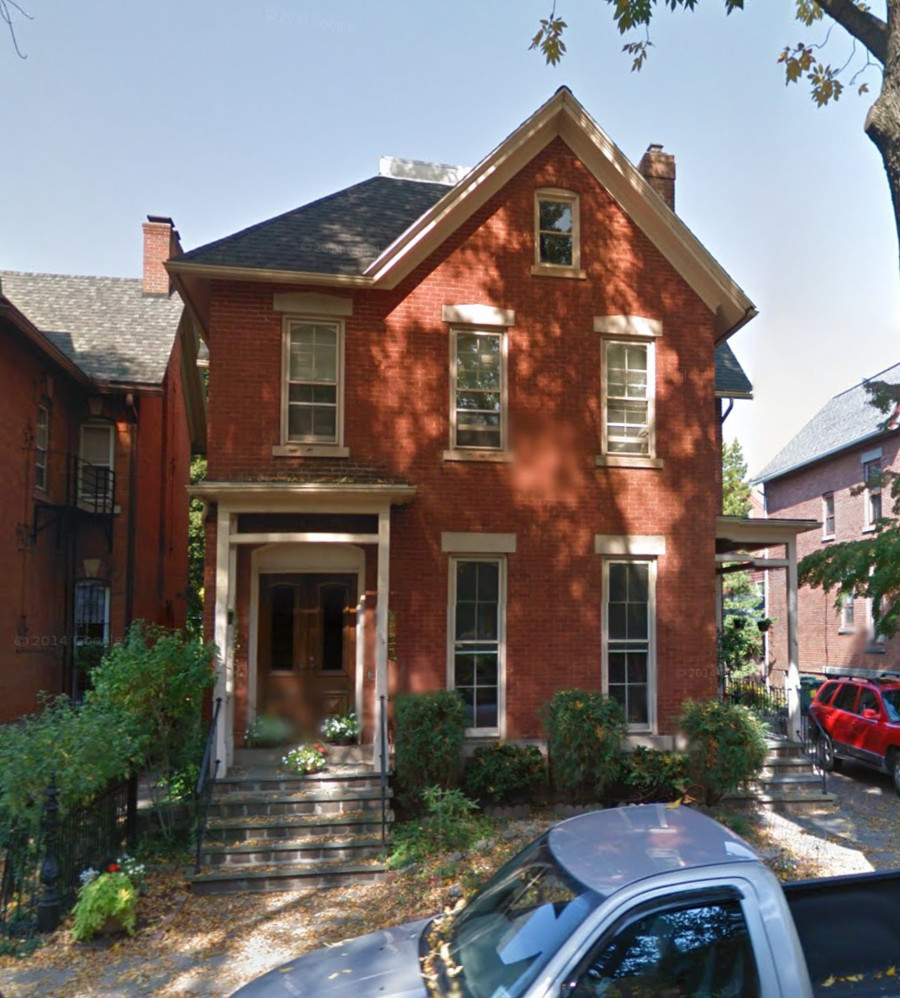 34 Atkinson Street - An utterly illegal house to build today. [IMAGE: Google]