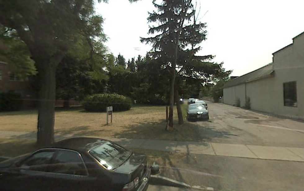 John Baker, Steve Gullace, Chris Gullace have proposed to construct a new gym and a 48 unit apartment building here at 759 Park Ave. [IMAGE: Google Streetview]