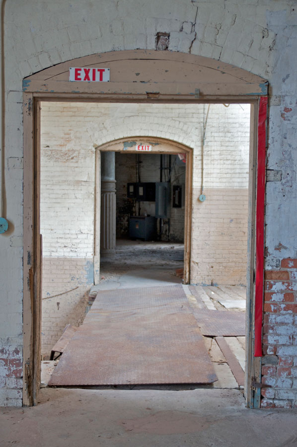 Genesee Brewery, demolition of historic Cataract Brewhouse. [PHOTO: Rick U.- RocPx.com]