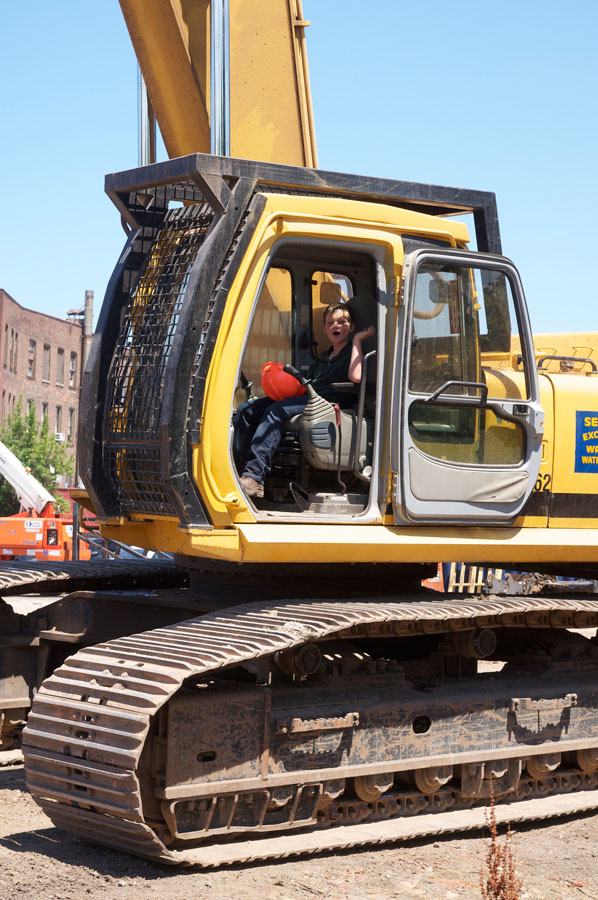 Genesee Brewery, demolition of historic Cataract Brewhouse. [PHOTO: Rick U.- RocPx.com]