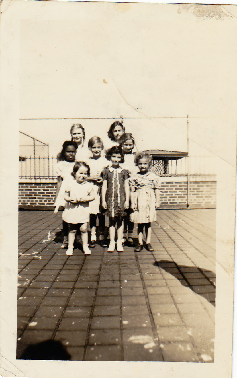 Children (patients) on the roof of Iola Tuberculosis Sanatorium (c.1939). [PHOTO COURTESY OF: Marilyn Casserino]