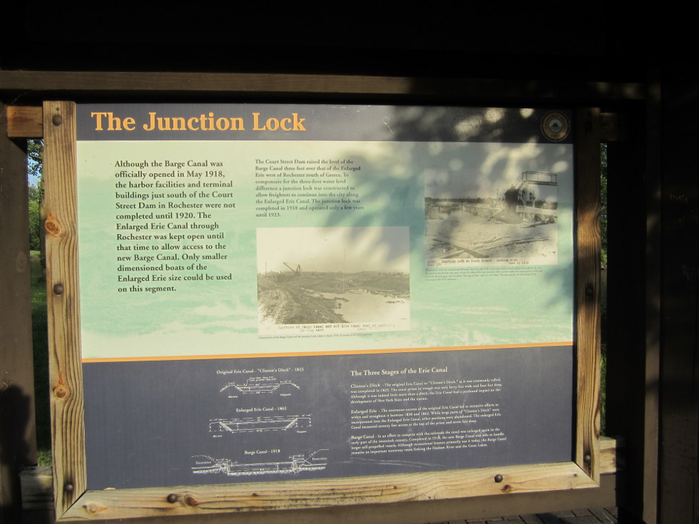 This is the junction lock, complemented by a nice tiny rest area, which I missed on the way to Brockport, since I crossed over the canal west of here. [PHOTO: Ryan Green]