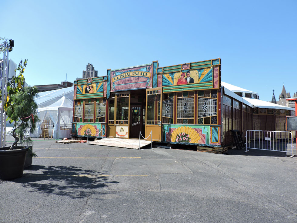 The Spiegeltent, the hub of activity in the Spiegelgarden. Don't let the facade fool you. There are wonders to behold inside. [PHOTO: Joanne Brokaw]