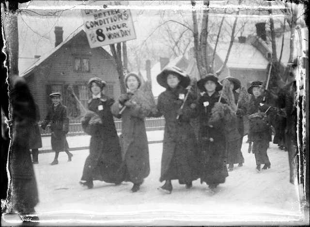 The Garment Workers Strike of 1913. [PHOTO: Albert R. Stone Collection] [PHOTO: Albert R. Stone Collection]
