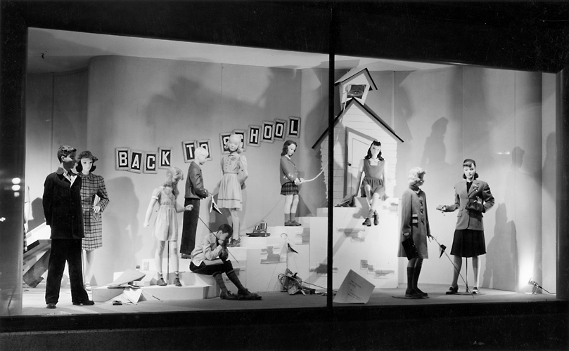 A Sibley's window display featuring mannequins wearing back to school fashions. 1940. [PHOTO: Rochester Public Library]
