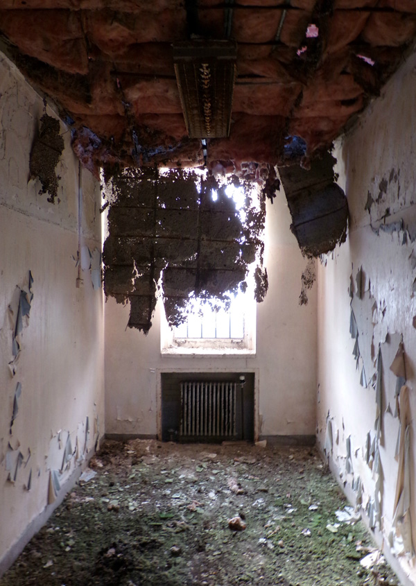 Inside the abandoned Walters psychiatric building. [IMAGE: Snoop Junkie - Rochester Urban Exploration Squad]