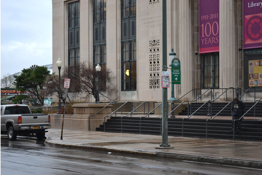 RTS bus stop signs are the same size and color as the thousands of No Parking signs that line our streets. The poor bus stop sign doesn't stand a chance of being seen by the untrained eye. That's a problem.